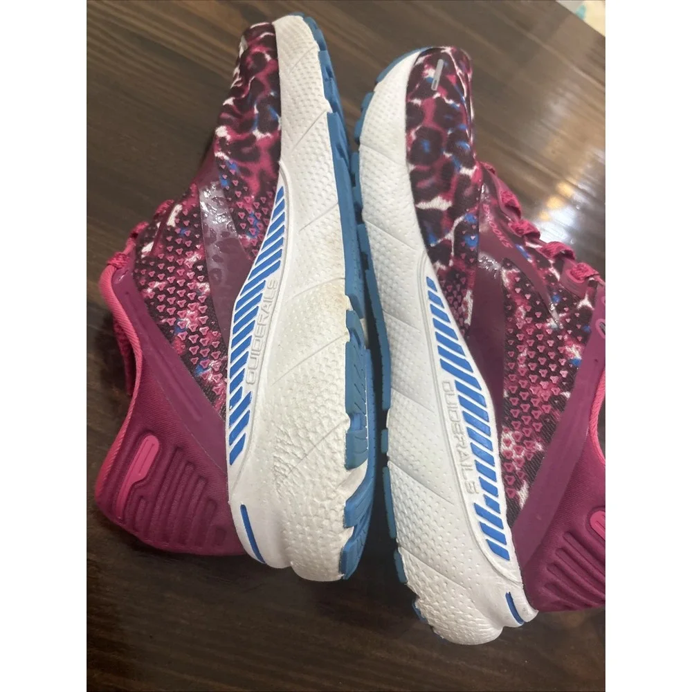 BROOKS WOMENS ADRENALINE GTS 22 RUN WILD RUNNING SHOES 11